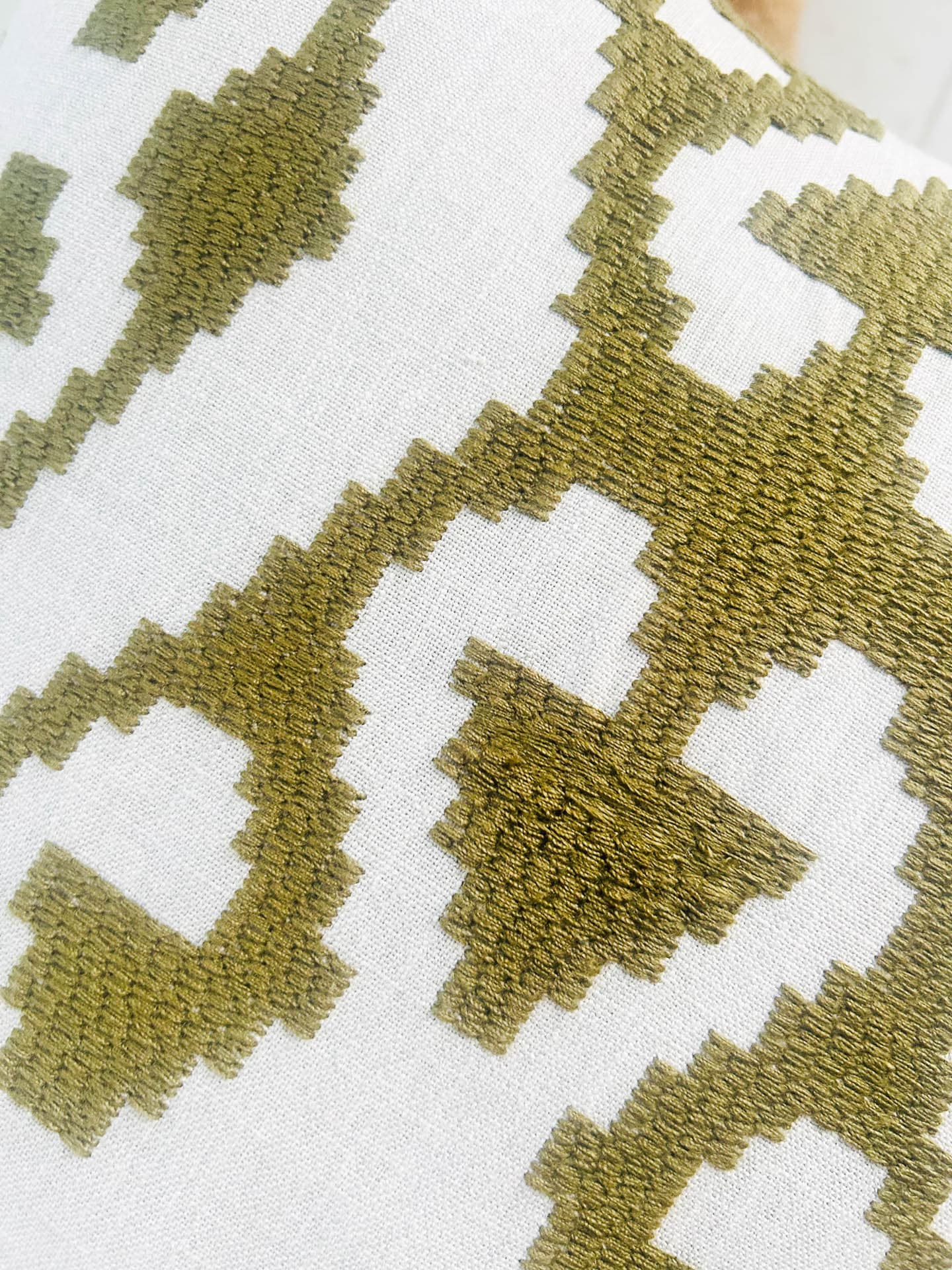 Aztec cushion view 4