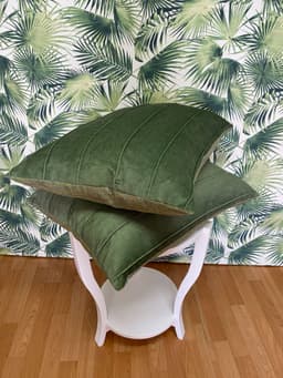 Green Velvet cushion thumbnail 5